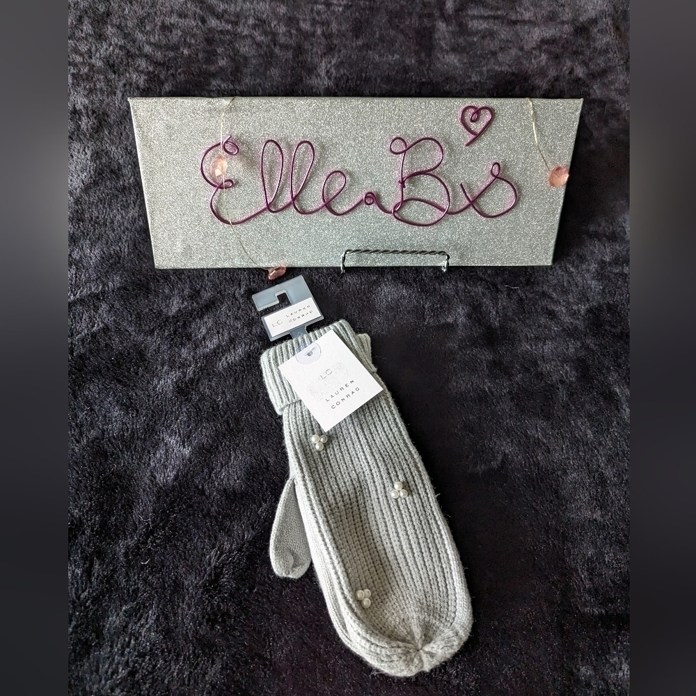 NWT Gray Lauren Conrad Mittens